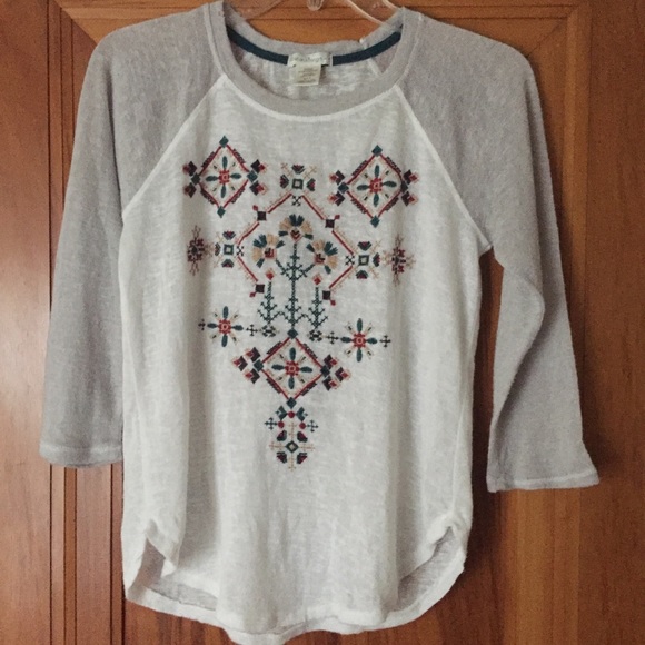 SALE 💥Love on a Hanger / embroidered top - Picture 6 of 7